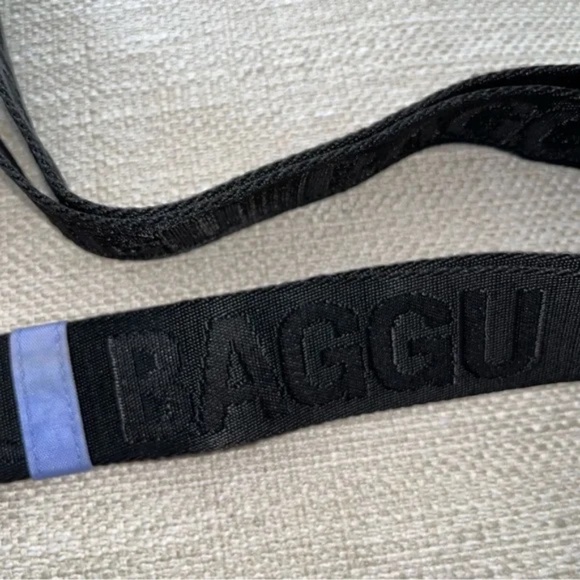 BAGGU cornflower camera crossbody bag - Picture 5 of 10